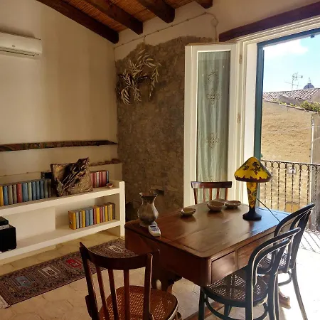 Segesta Chic Апартаменты